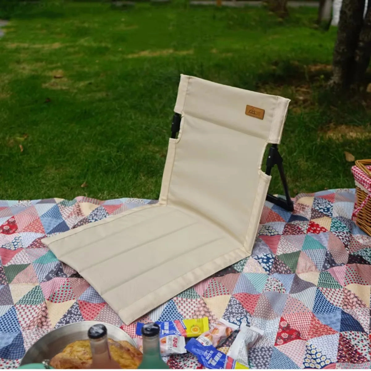 Single-Person Outdoor Lounge Chair