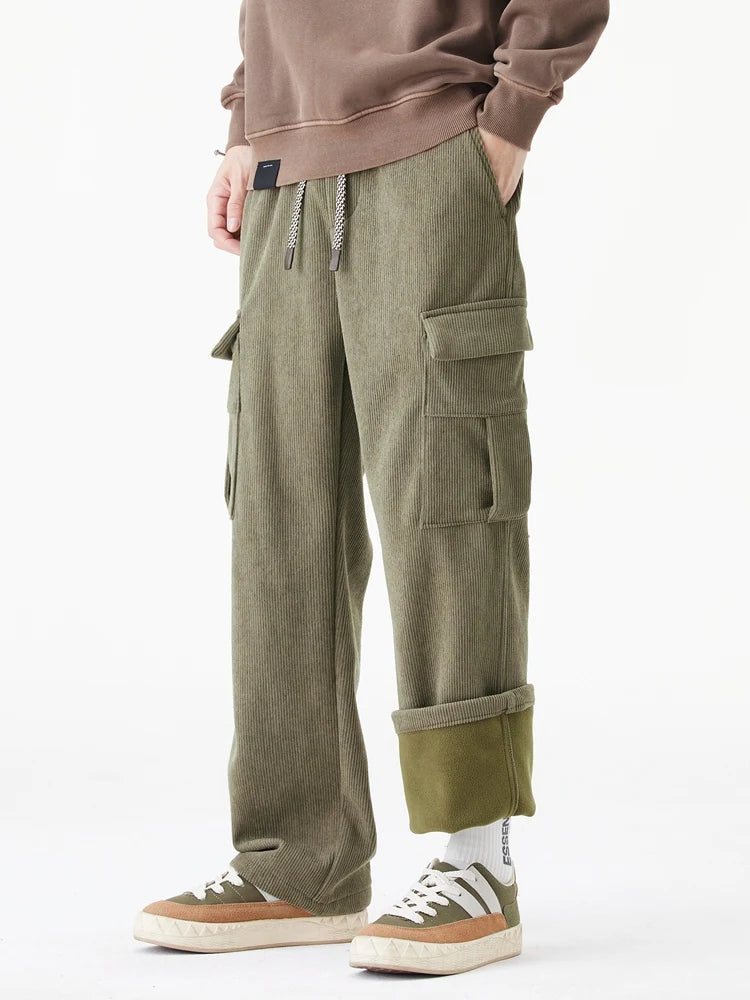 Cozy and Practical: Fleece-Lined Cargo Pants






