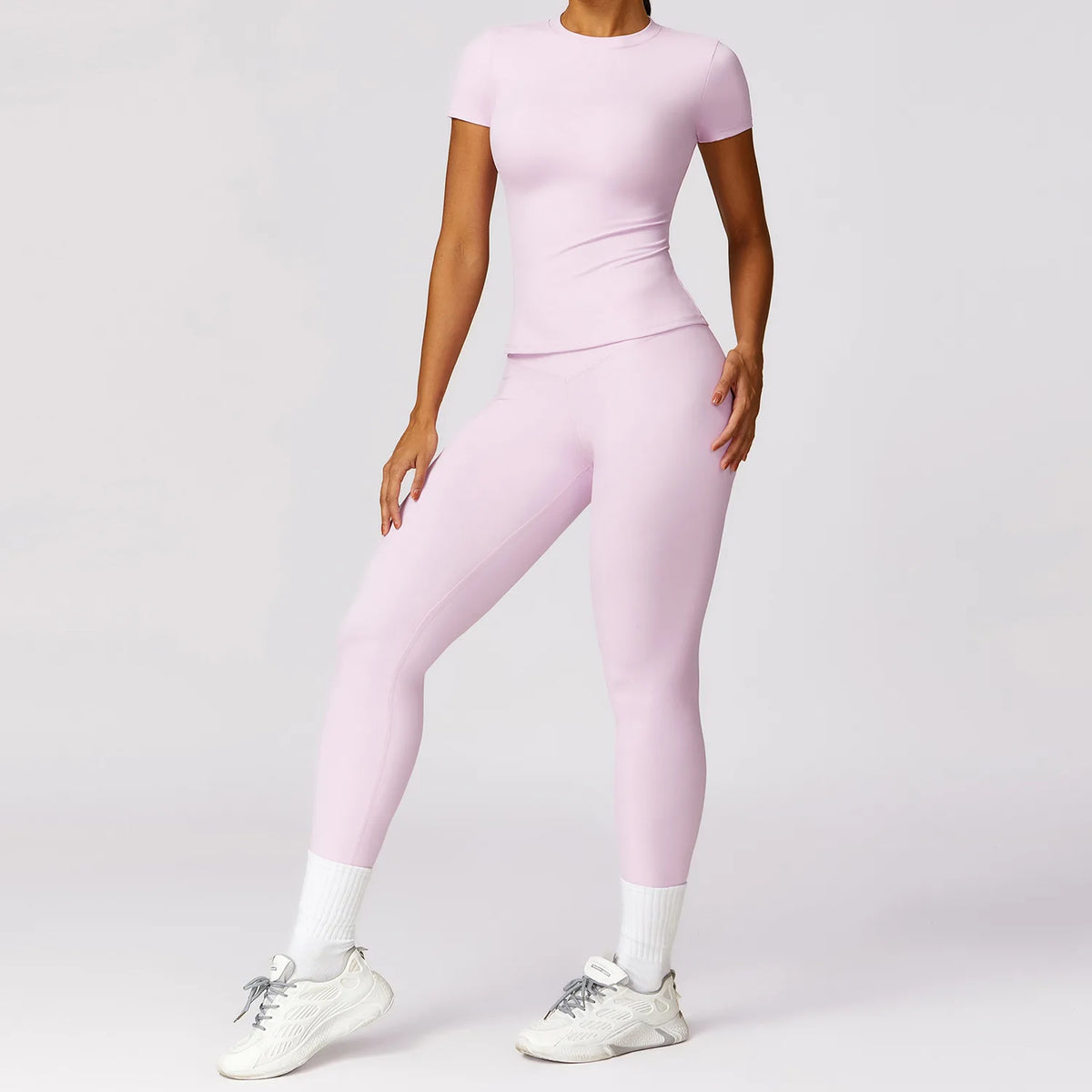 Women's Athletic Wear: Tee and Leggings