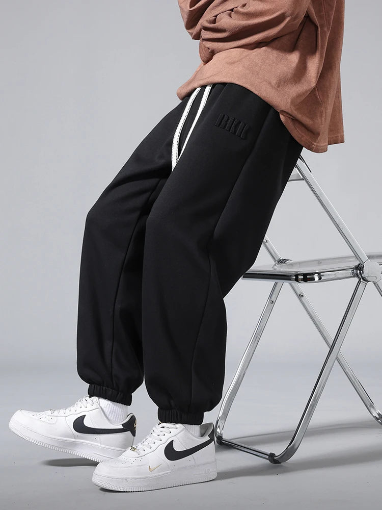 Relaxed Fit, Maximum Comfort: Men's Jogger Sweatpants