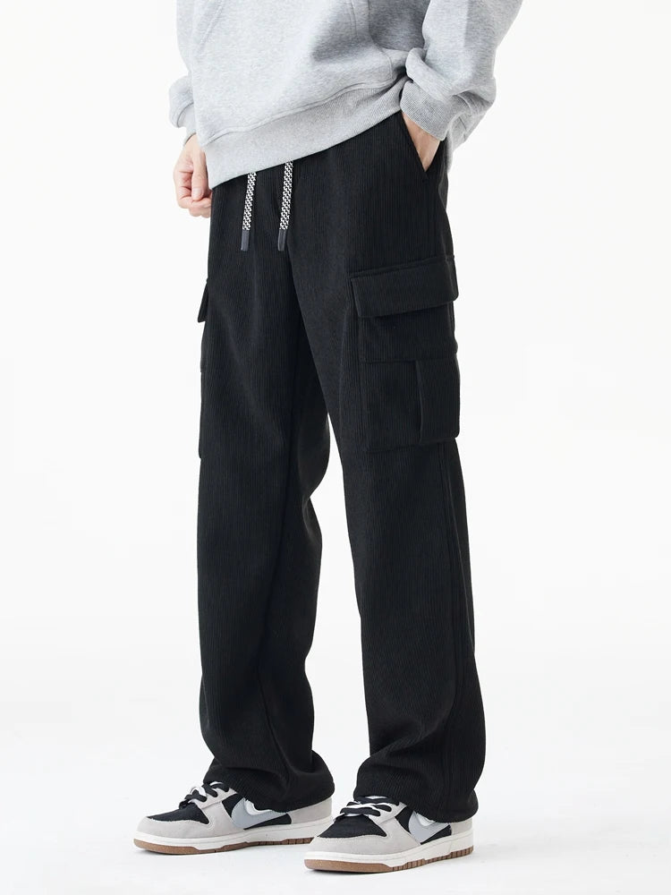 Cozy and Practical: Fleece-Lined Cargo Pants