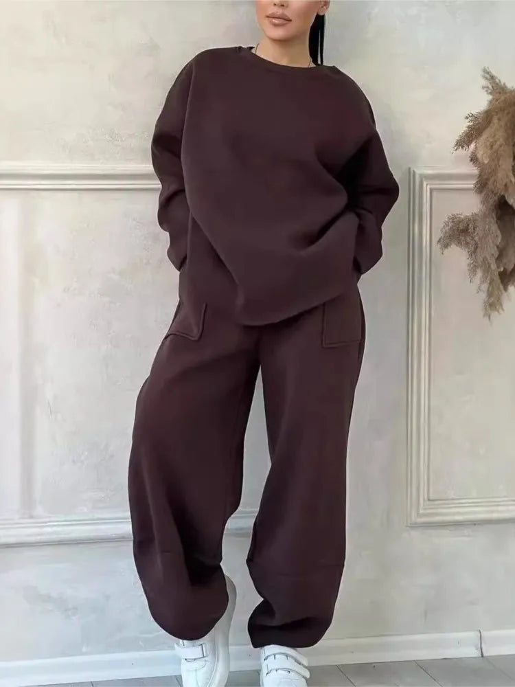 Relaxed Fit, Maximum Comfort: Women's Sweatsuit