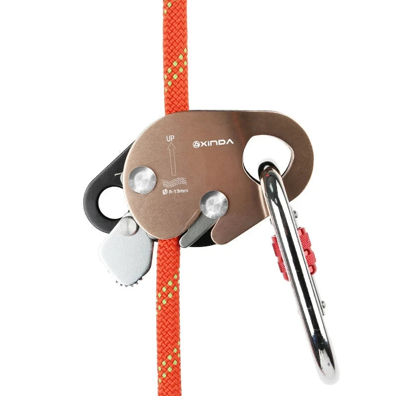 Automatic Locking Carabiner & Rope Grasp for Climbing Safety