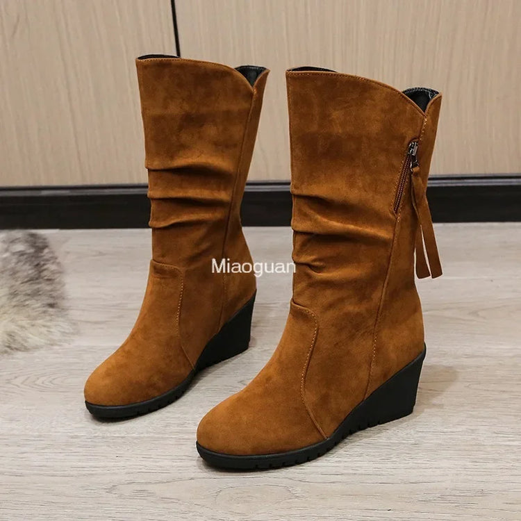 Stylish & Cozy: Vintage Suede Ankle BootsWomen's Boots24 Hour Sport